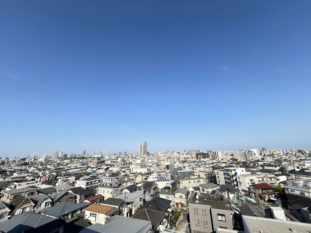 Classy House Meguro Sengoku 3LDK Apartment for Sale in Tokyo - Thumbnail 2