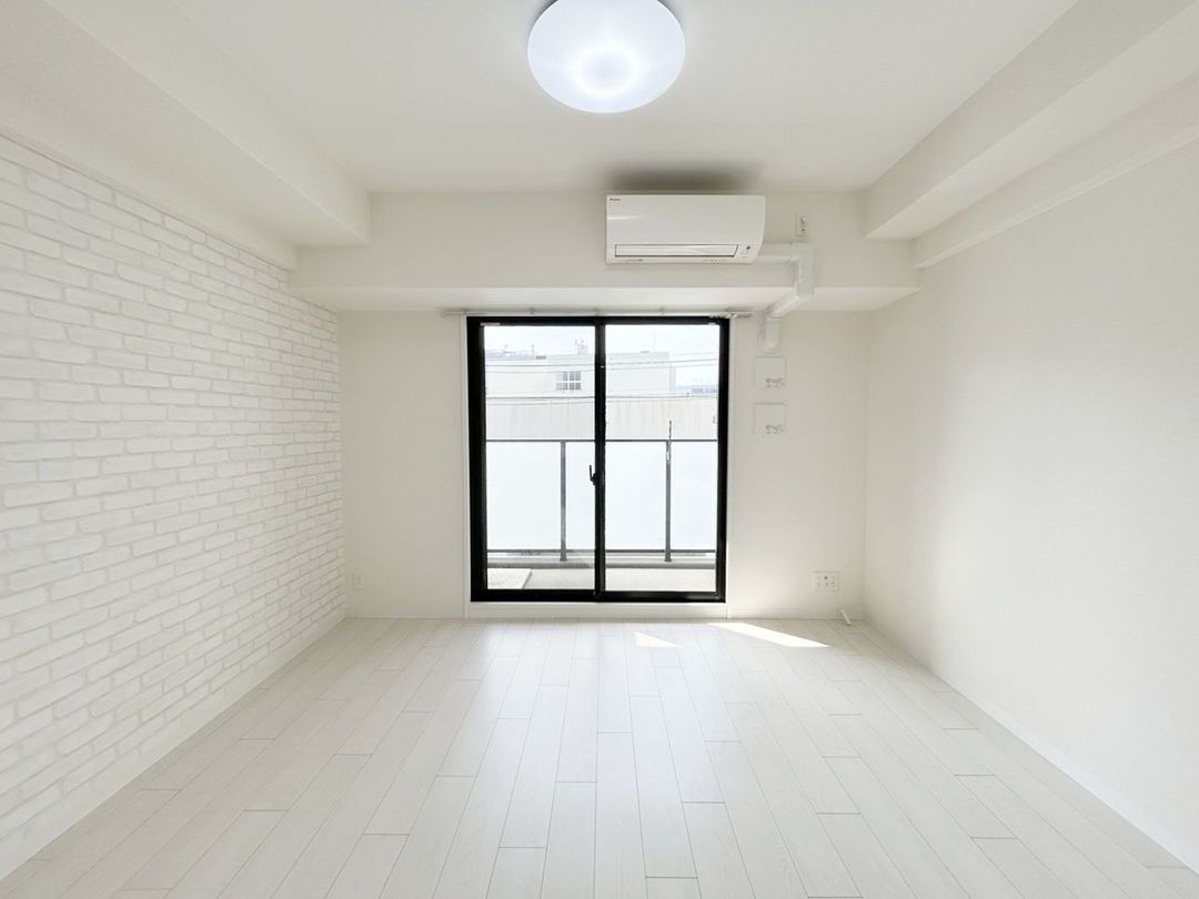 TOYOTOMI STAY PREMIUM Nakanoshima 1R Apartment for Sale in Osaka - Thumbnail 2