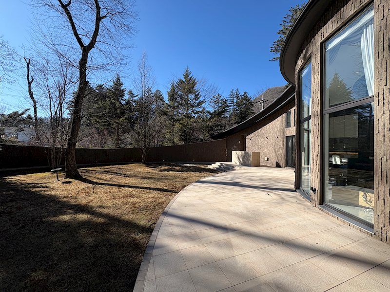 5LDK Designer House in Old Karuizawa near Kumobaike - 298.11m² - Thumbnail 3