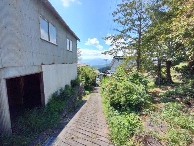 6DK House with Large Land for Sale in Nagano City - Thumbnail 2