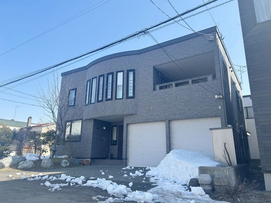 7LDK Detached House with Office Space in Sapporo Chuo Ward - Thumbnail 2