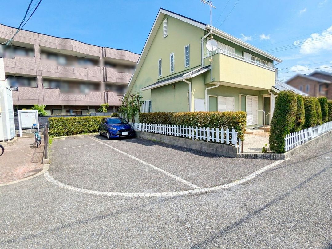 Spacious 5LDK House in Toyota City | 170.86 sqm - Thumbnail 2