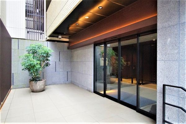 Sunwood Yoyogi Nishi-Sando 2LDK Apartment for Sale in Shibuya - Thumbnail 2