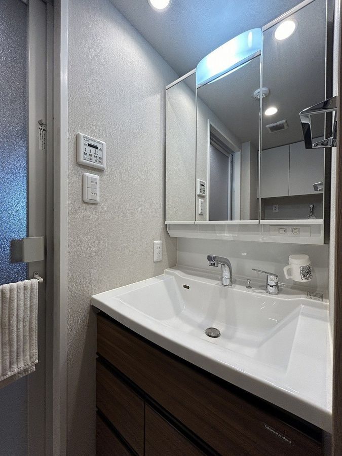 1LDK Apartment for Sale in Minami-ku, Fukuoka City - Thumbnail 2