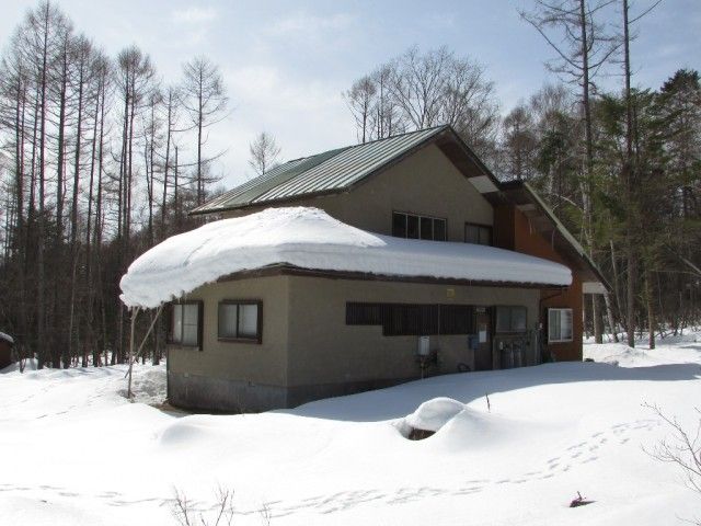 Spacious 8DK Mountain House in Nagano's Iizuna Highlands - Thumbnail 2