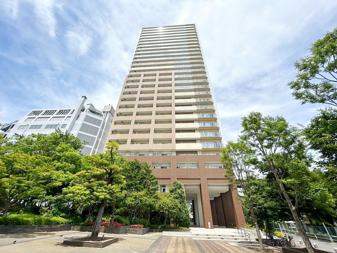 2LDK Apartment for Sale in Kita Ward, Tokyo - 70.41 sqm - Thumbnail 2