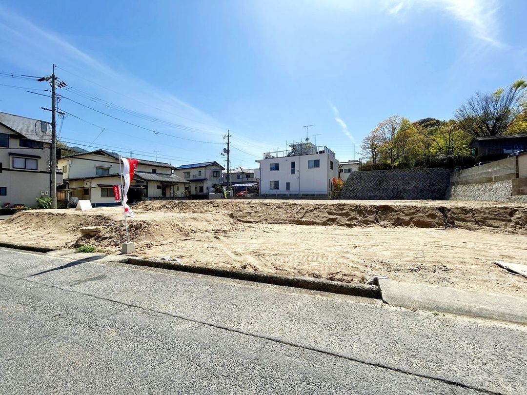 Land for Sale in Asakita Ward, Hiroshima - 183.1 sqm - Thumbnail 2