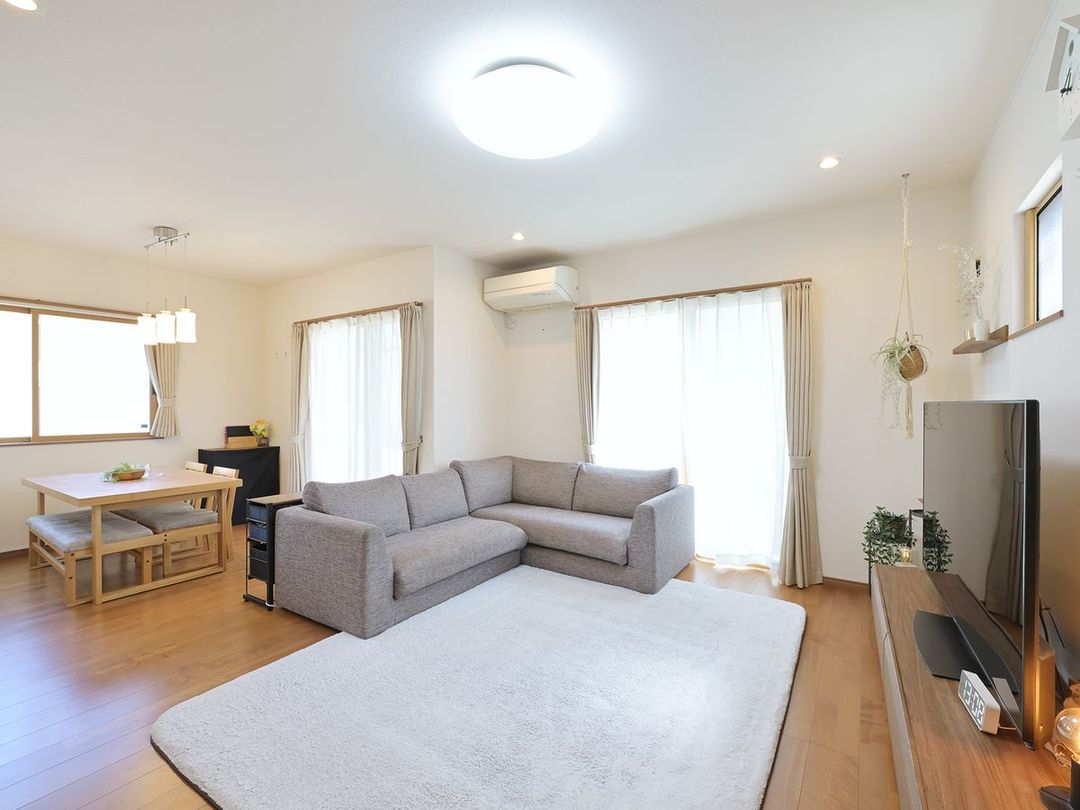 4LDK Resale House in Taihaku Ward, Sendai with Solar Panels - Thumbnail 2