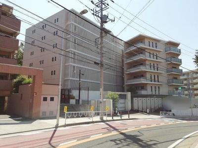 2LDK Apartment for Sale in Yamate, Naka Ward, Yokohama — Apartment, Naka, Kanagawa