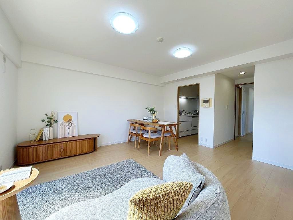 4LDK Apartment for Sale in Jonan Ward, Fukuoka - Thumbnail 2