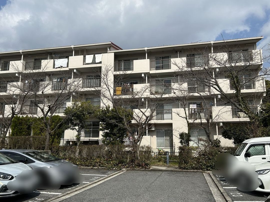 3LDK Apartment for Sale in Suzugamine-cho, Hiroshima City - Thumbnail 3