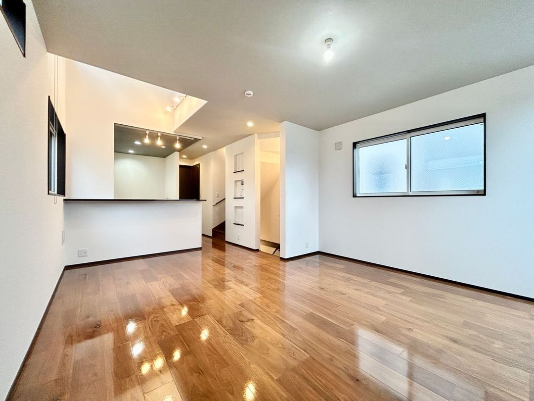 2LDK House for Sale in Tama Ward, Kawasaki - 97.61sqm - Thumbnail 2