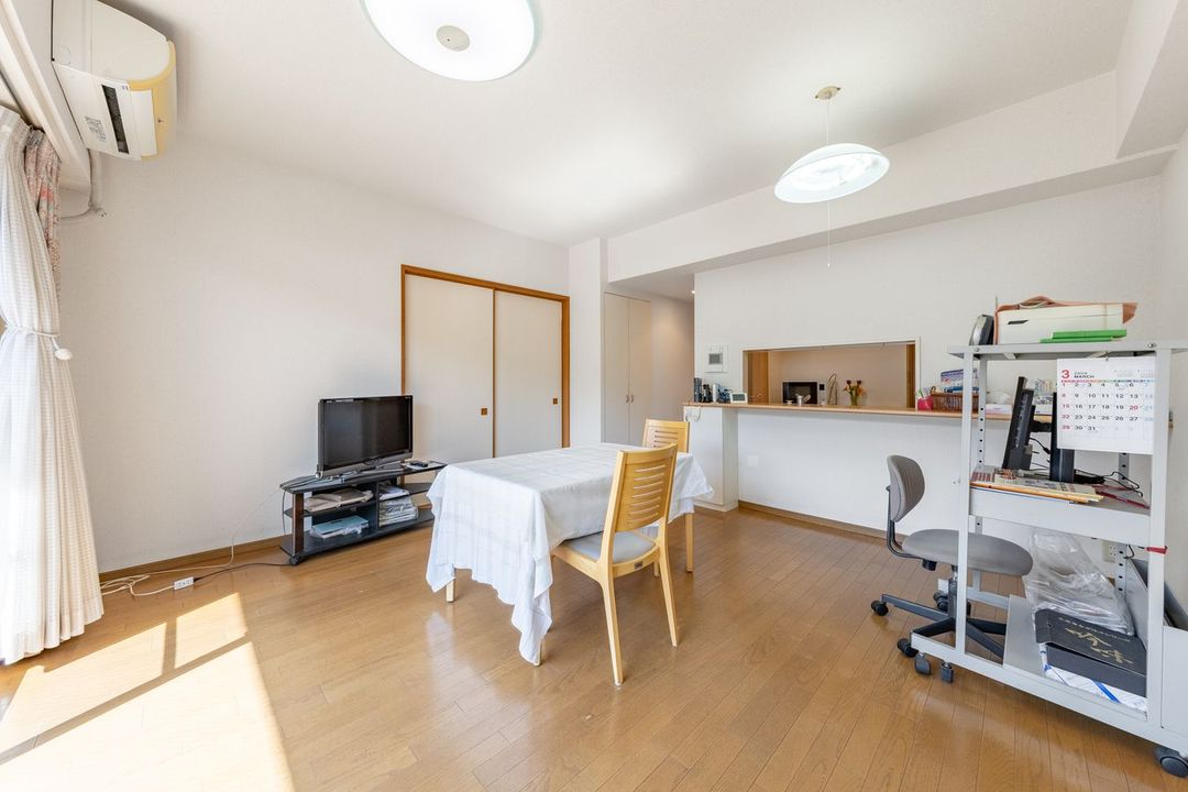 Okurayama Kita Park Homes Sangokan 3LDK Apartment for Sale - Thumbnail 2