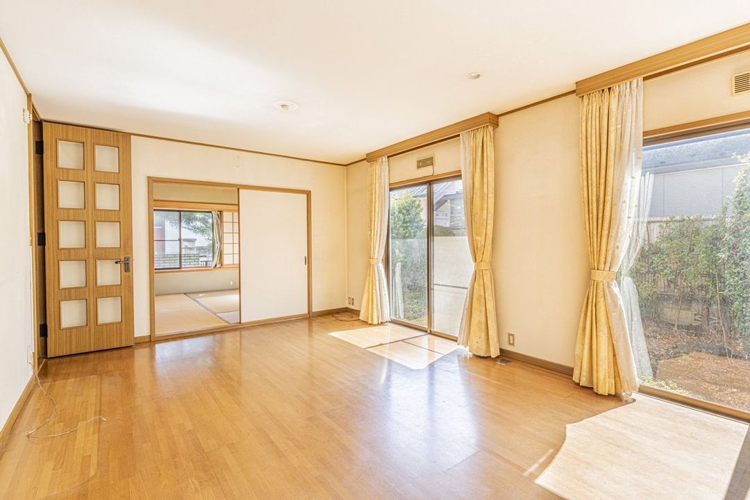 4SLDK Detached House for Sale in Fuchu, Tokyo - 98.69 sqm - Thumbnail 2