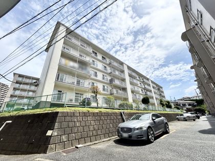 3LDK Apartment for Sale in Totsuka-ku, Yokohama - 65.64m² - Thumbnail 2