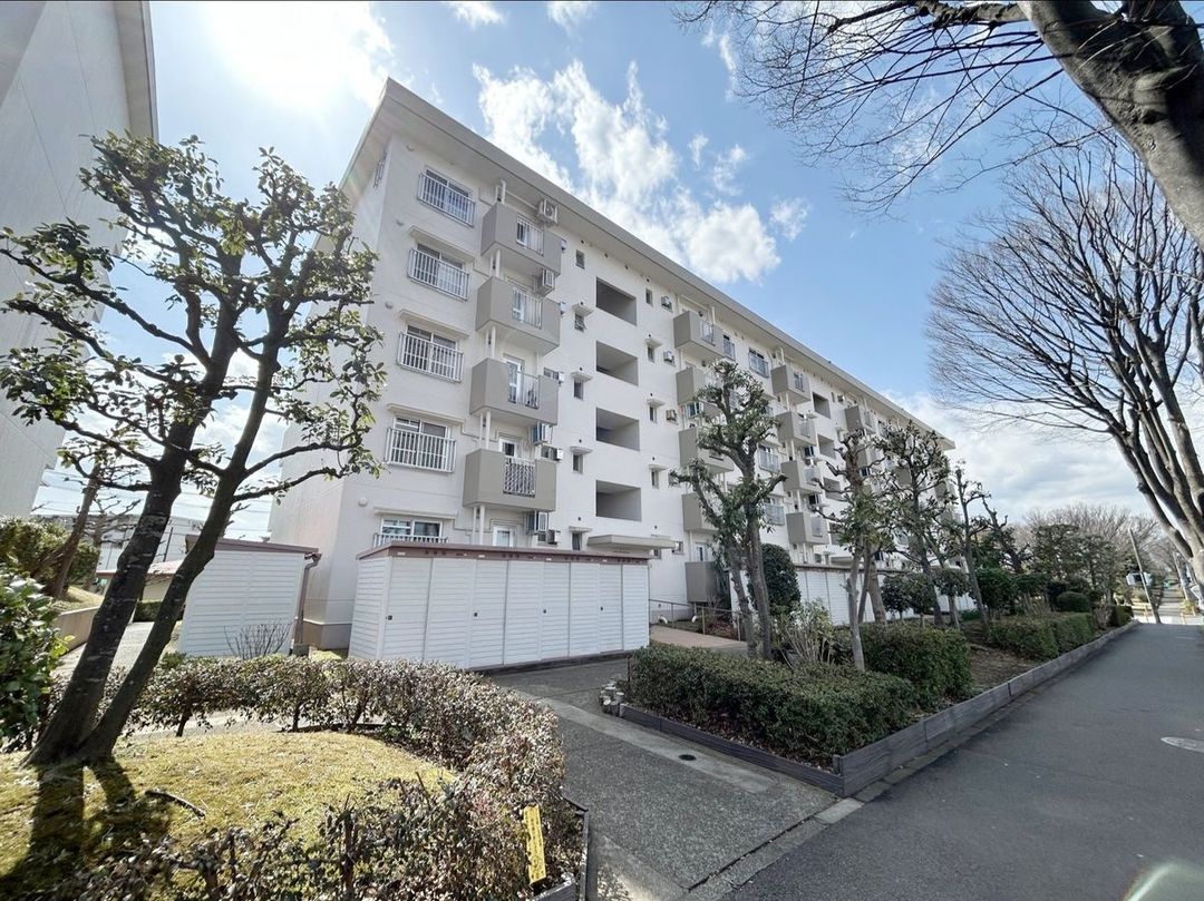 3LDK Apartment for Sale in Fujisawa, Kanagawa - Thumbnail 2