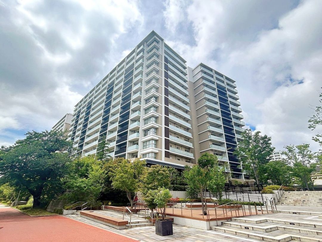 3LDK Apartment in Yokohama Sakae-ku Near Hongodai Station - Thumbnail 2