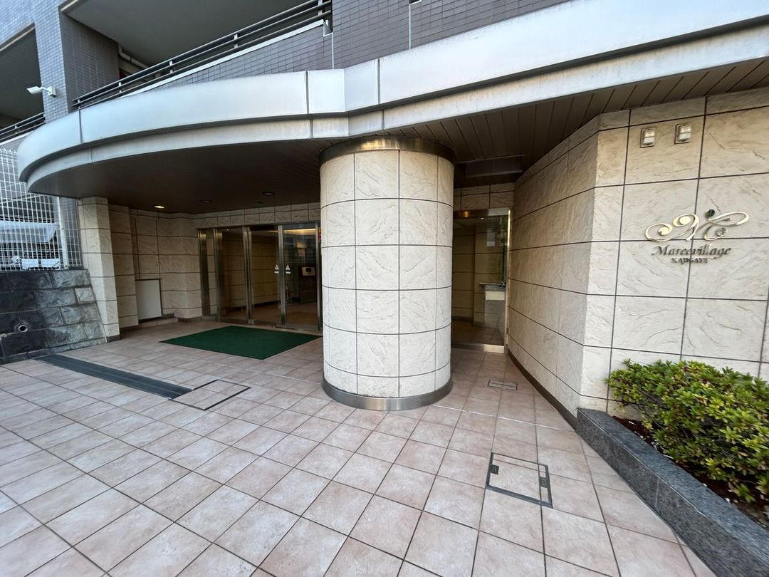 Renovated 3LDK Apartment near Kajigaya Station, Kawasaki - Thumbnail 2