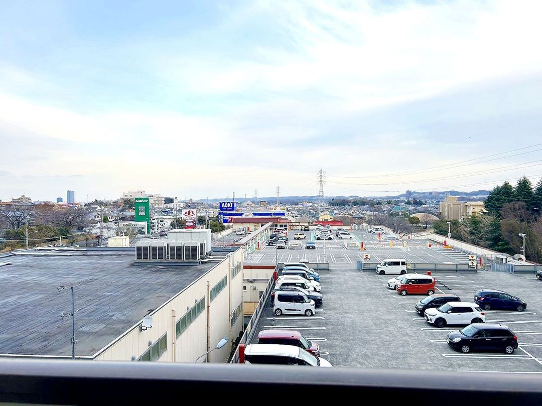 Showa Mejirodai Residence 3DK Apartment for Sale in Hachioji - Thumbnail 2