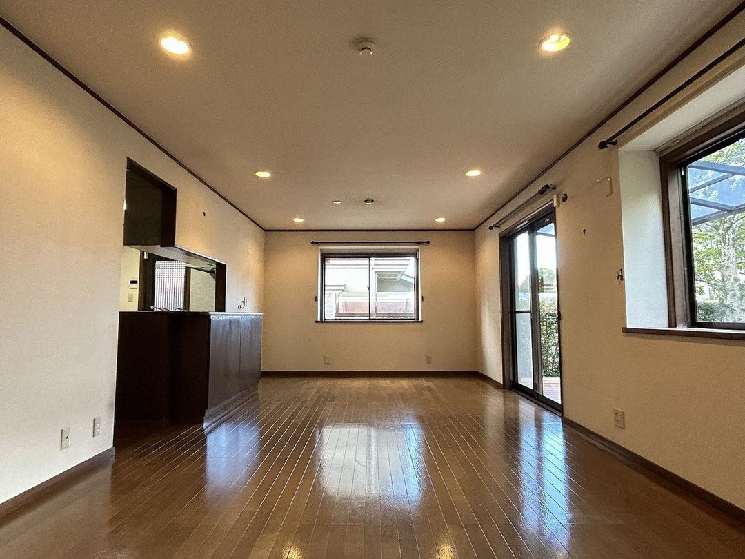 4LDK Detached House in Chikushino City, Fukuoka - Thumbnail 2