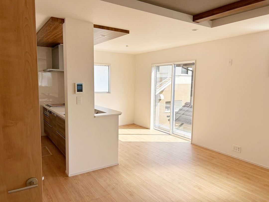 New 3LDK House in Misuzugaoka Midori, Hiroshima 110.07sqm - Thumbnail 2