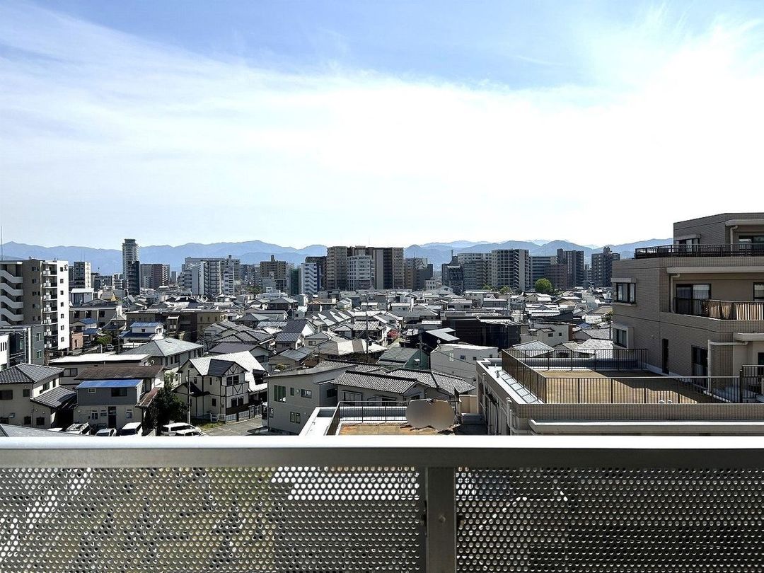 4LDK Apartment for Sale in Meihama, Fukuoka City - Thumbnail 2