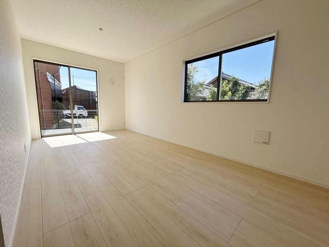 New 4LDK House for Sale in Takahama, Aichi - March 2026 Completion - Thumbnail 2