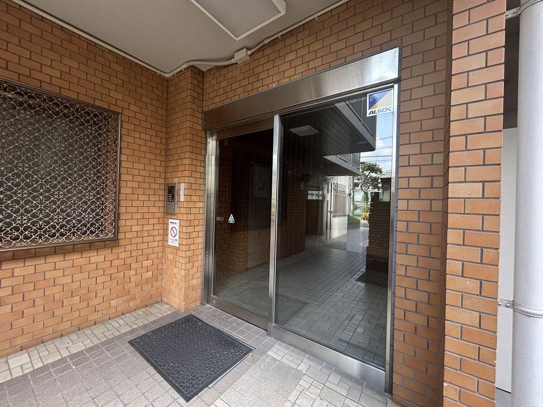 3LDK Apartment for Sale in Kita-ku, Okayama City - Thumbnail 2