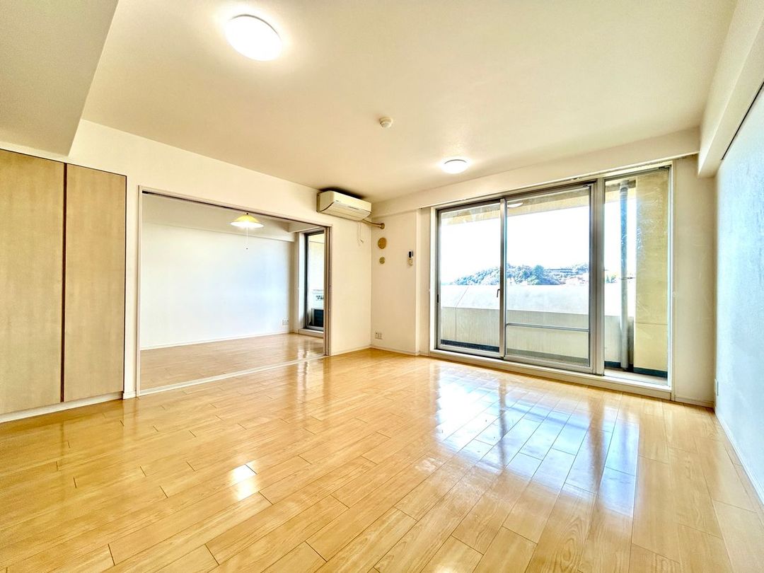 Garden Associate B 3LDK Apartment for Sale in Yokohama - Thumbnail 2