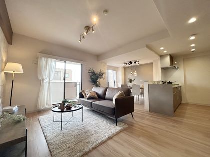 3LDK Apartment for Sale in Abeno, Osaka - 78.06m² - Thumbnail 2
