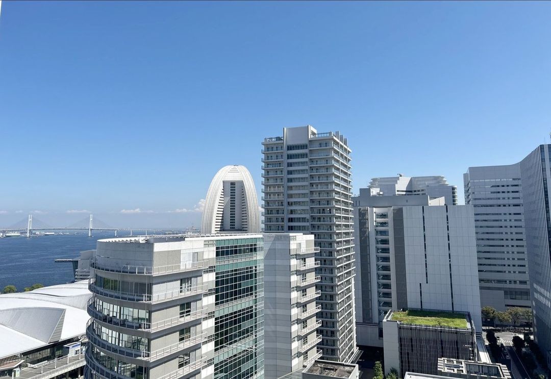 Renovated 2LDK Apartment in Minato Mirai, Yokohama - Thumbnail 2