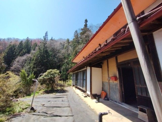 120-Year Kominka with Kura in Nagano Mountain Hamlet - Thumbnail 4