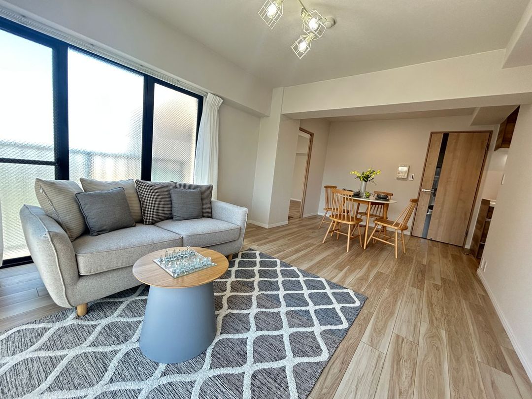 Renovated 3LDK Apartment Near Jiromaru Station, Sawara Ward - Thumbnail 2