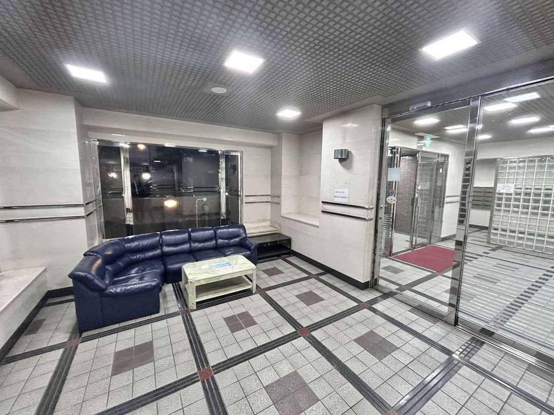 Renovated 1LDK Apartment for Sale in Hakata Ward, Fukuoka - Thumbnail 2