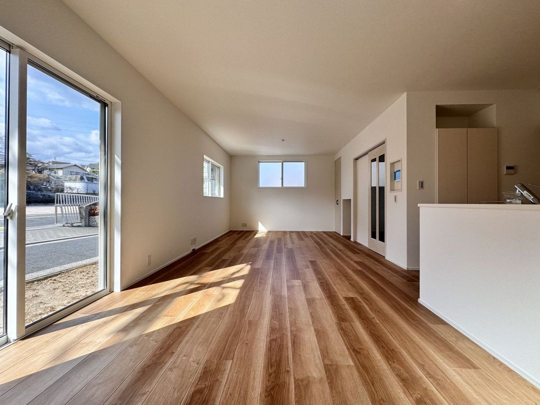 3SLDK Detached House for Sale in Minaga, Hiroshima - Thumbnail 2