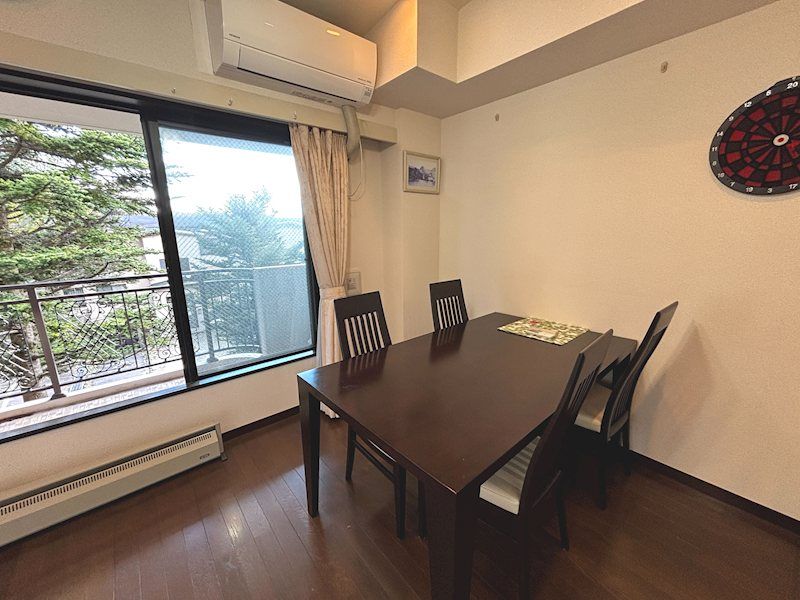 3LDK Top Floor Corner Apartment in Nishi-Karuizawa with Hot Spring Bath - Thumbnail 4