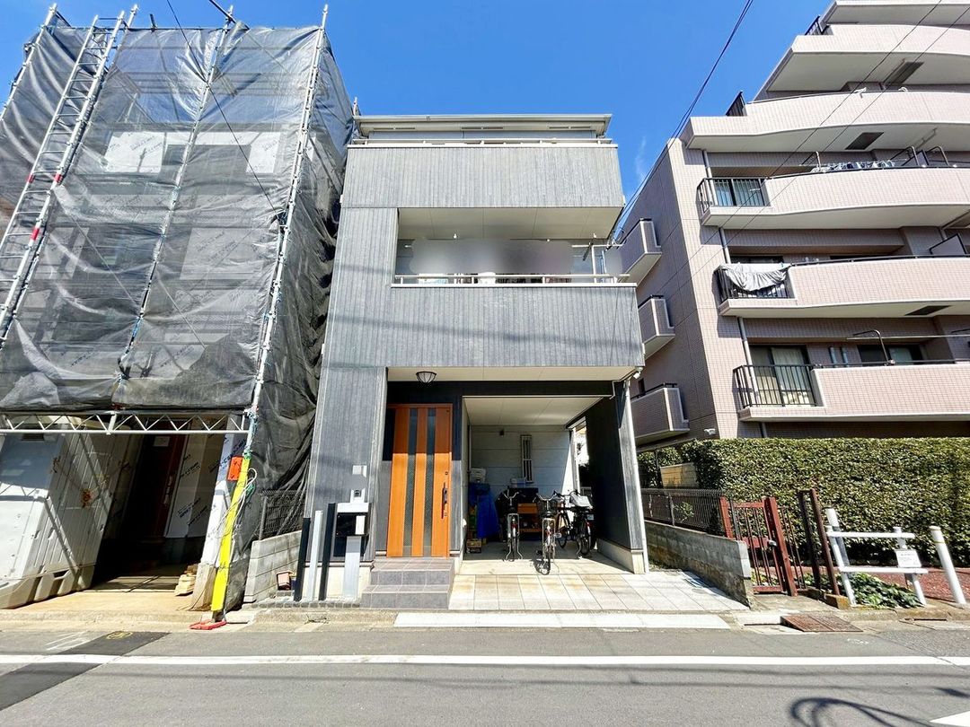 2009 2SLDK Townhouse for Sale in Itabashi, Tokyo - Thumbnail 2