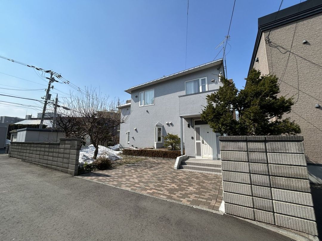 5LDK Detached House for Sale in Sapporo Shiroishi Ward - Thumbnail 2