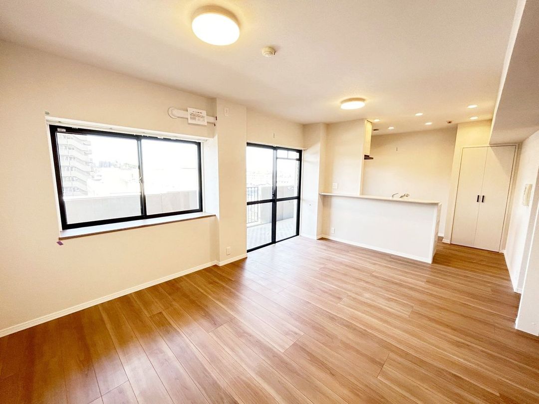 3LDK Apartment for Sale in Fukuoka City Jonan Ward - Thumbnail 2
