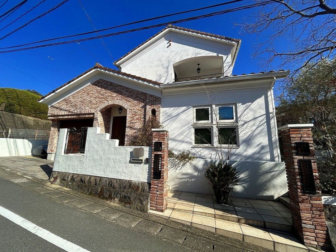 2014 4LDK Detached House in Fukuoka's Ōike, 103-坪 Land - Image 1