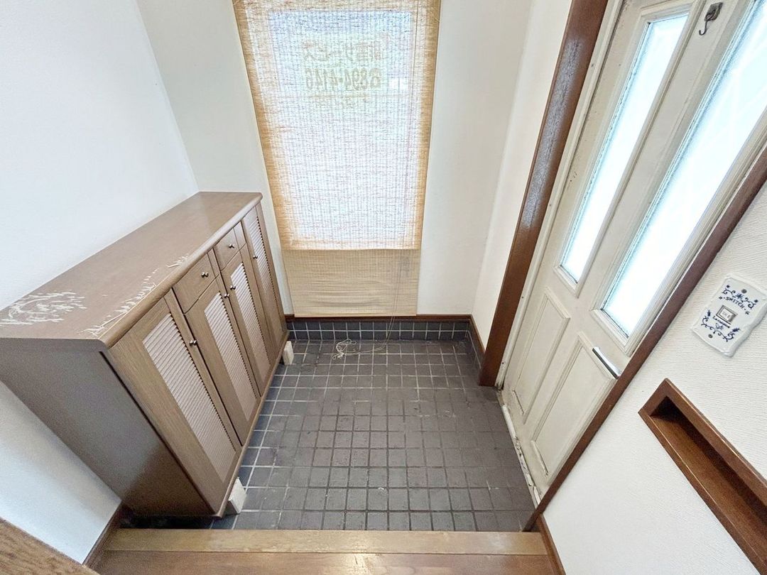 4LDK House for Sale in Sapporo's Kiyota Ward, Hokkaido - Thumbnail 2