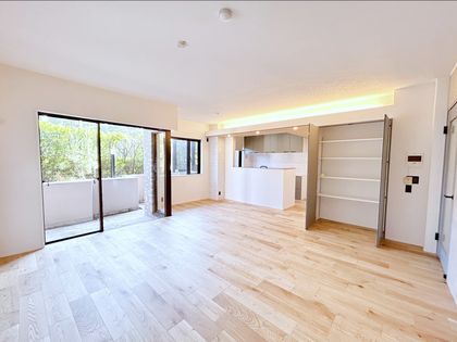 3LDK Apartment in Kugenuma Kaigan, Fujisawa – 79.81m² - Thumbnail 2