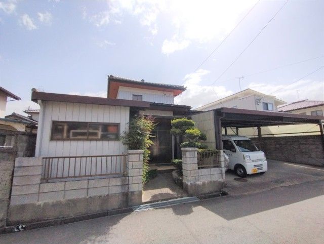 Spacious 6DK House in Quiet Nagano Neighborhood with Garden - Thumbnail 4
