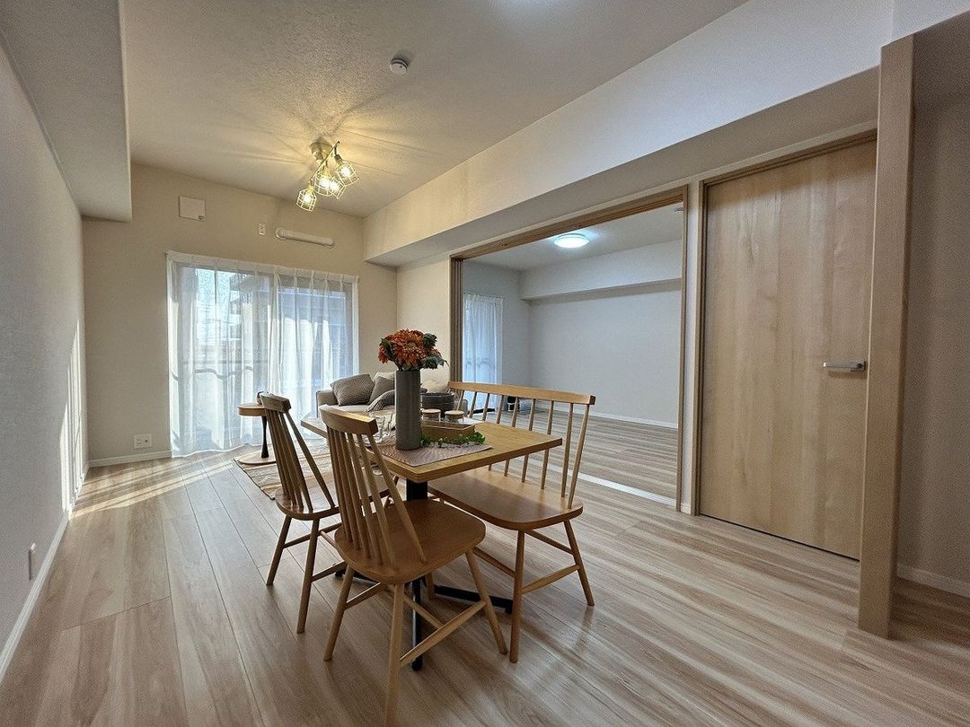 Renovated 3LDK Apartment in Higashi-ku, Fukuoka - Thumbnail 2