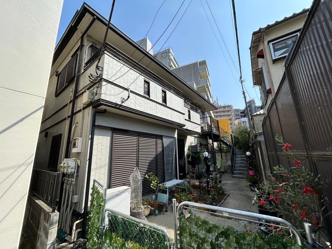 Land with Traditional House for Sale in Mejiro, Toshima, Tokyo - Thumbnail 2