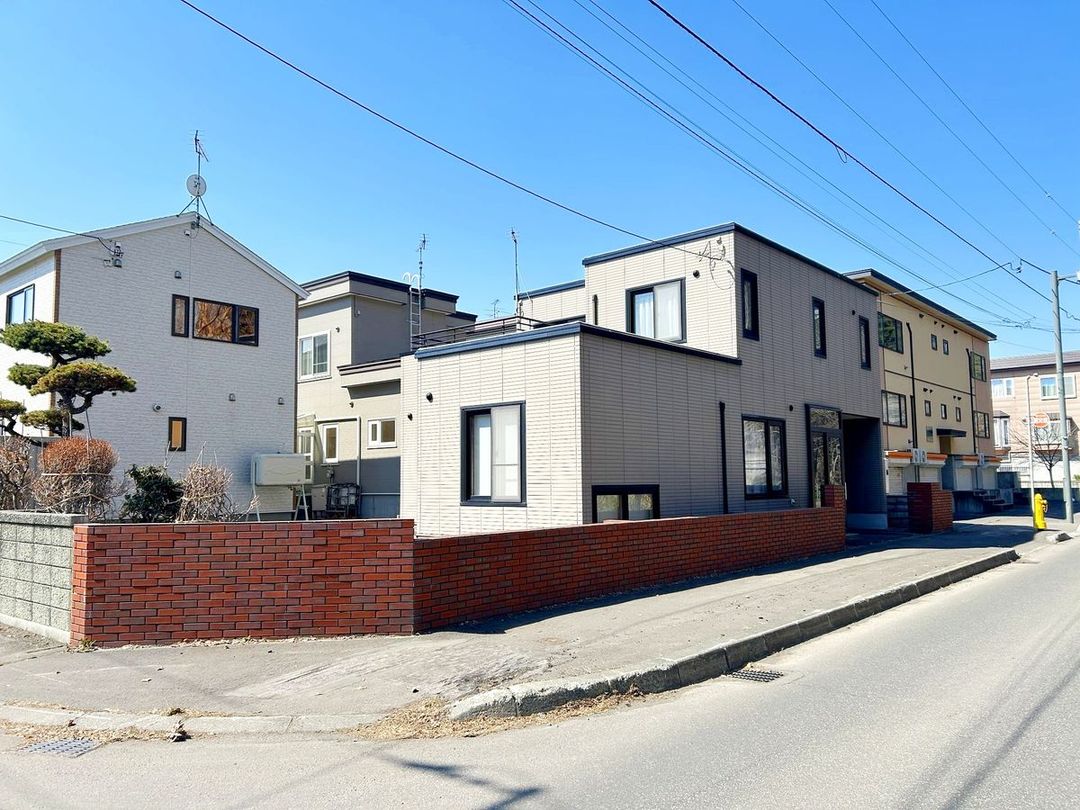 1992-Built 3LDK Detached House in Sapporo's Kita Ward - Thumbnail 2