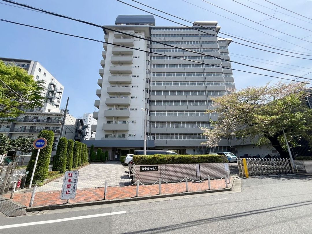 Higashi-Nakano Heim 2DK Apartment for Sale in Nakano, Tokyo - Thumbnail 2