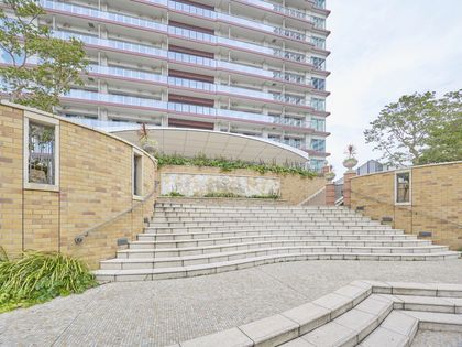 3LDK Apartment for Sale in Harumi, Chuo-ku, Tokyo - Thumbnail 2