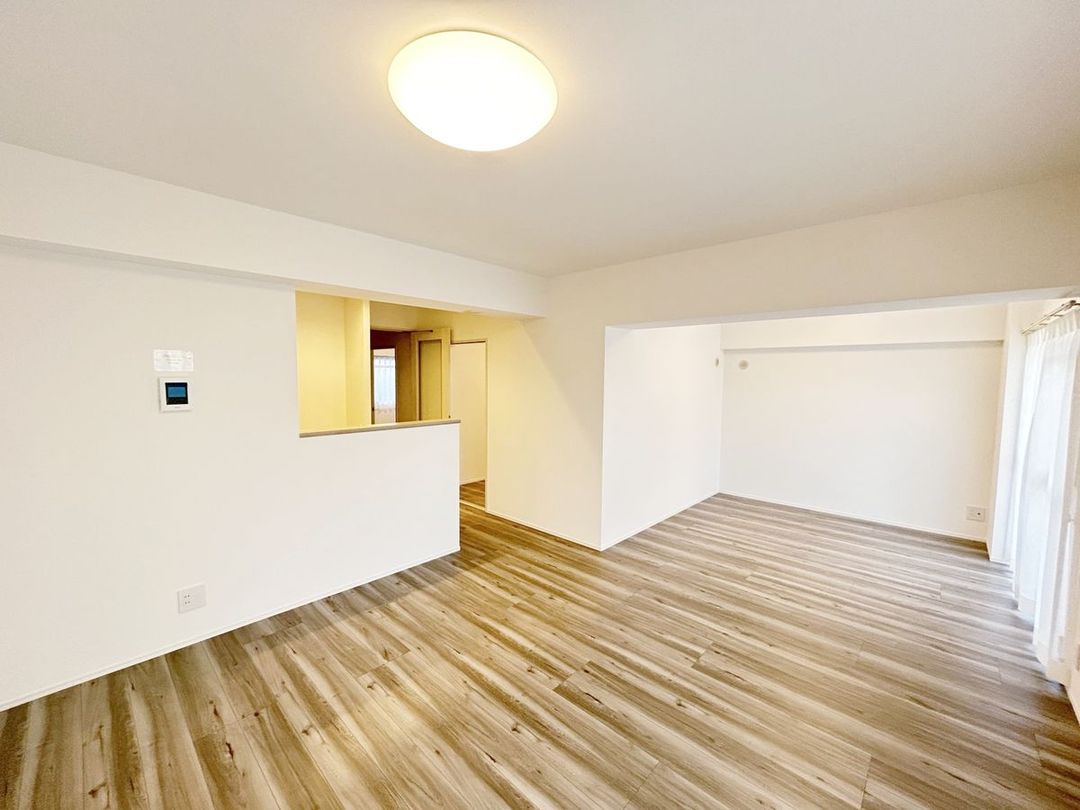 Renovated 2LDK Apartment in Minami Ward, Fukuoka City - Thumbnail 2