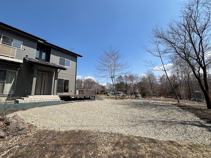 4LDK Detached House in Oiwake, Karuizawa, Nagano - 129m² - Thumbnail 2